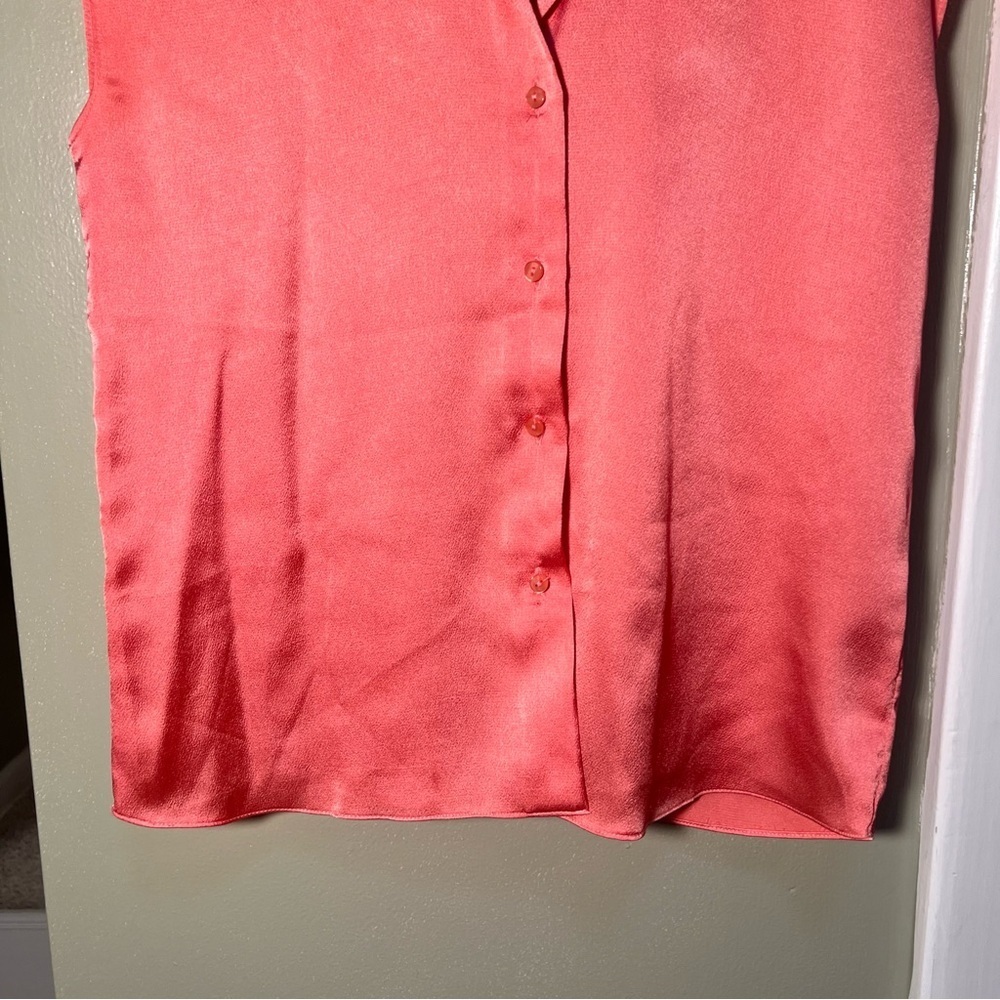 Philosophy Women's Size XS Satin Finish Button Down Blouse Coral Pink Sleeveless - Picture 4 of 9